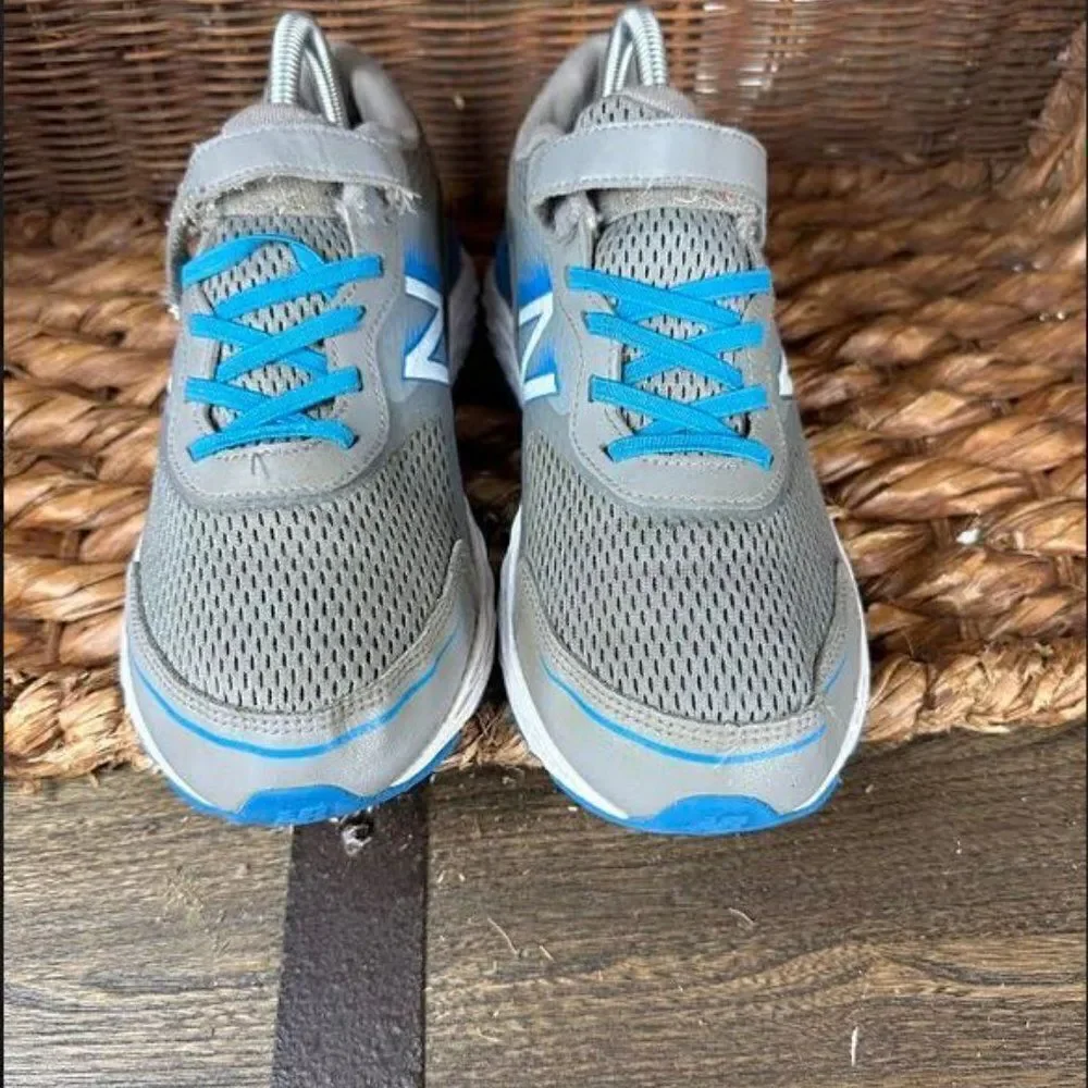 New Balance Sz 7 Kids 680v6‎ Grey/Blue YA680LS6 Running Sneakers